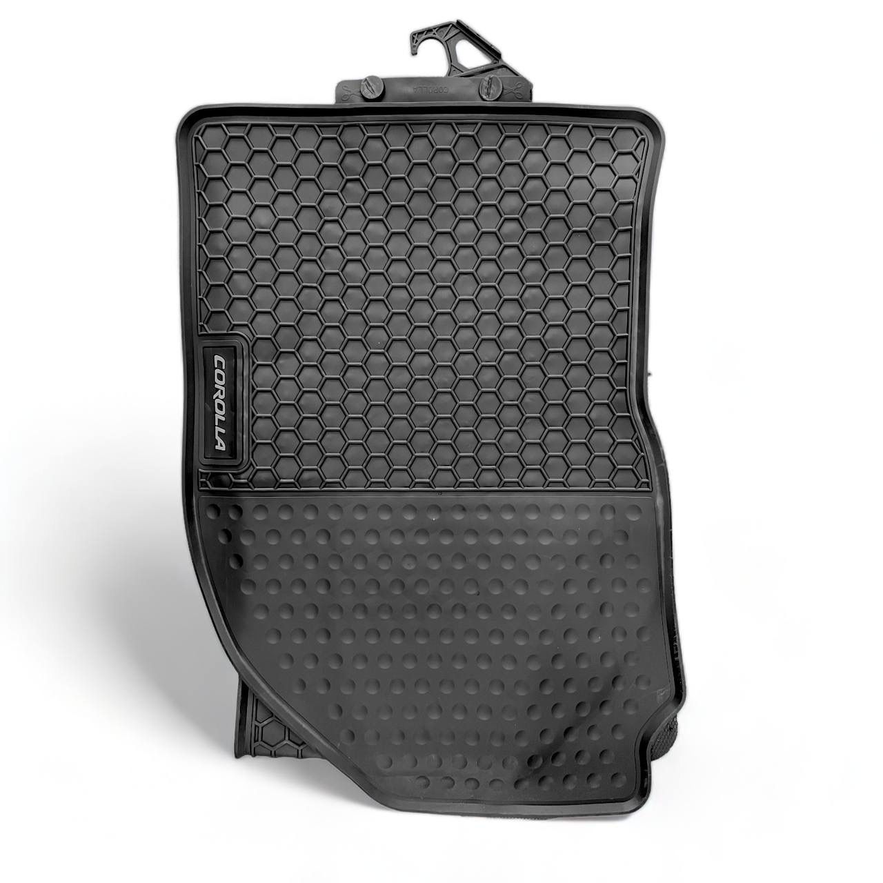 Комплект резиновых ковриков CAR MATS на Toyota Corolla