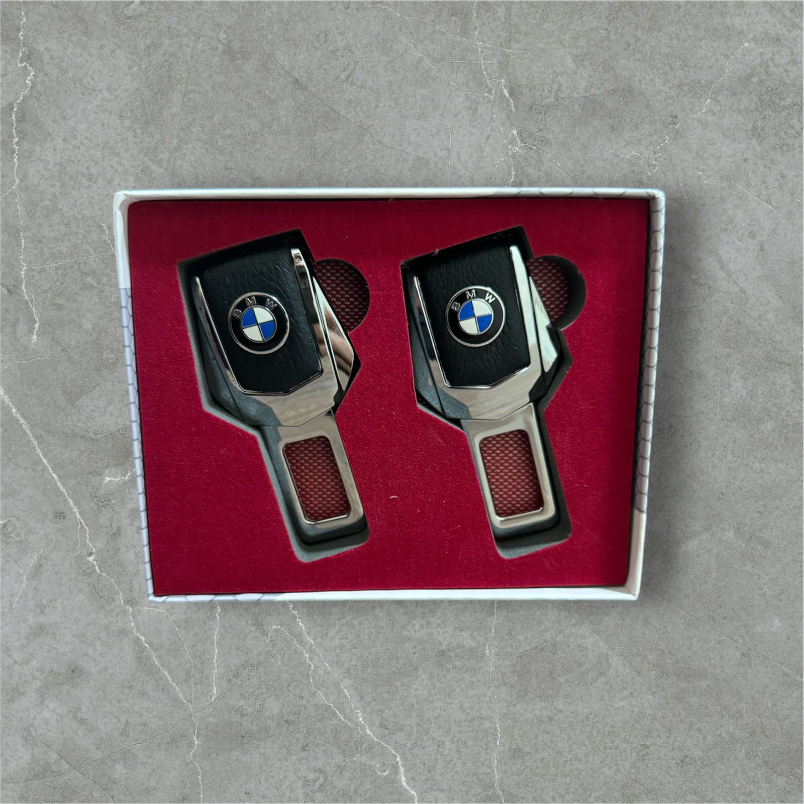 Заглушка ремня безопасности с кожаной вставкой BMW/комплект 2 шт.
